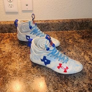 Football cleats